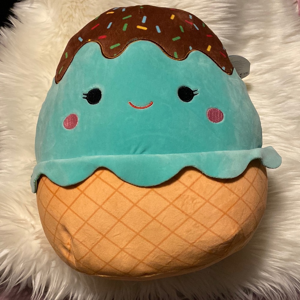 Squishmallow Maya Adorable Ice Cream 🍦